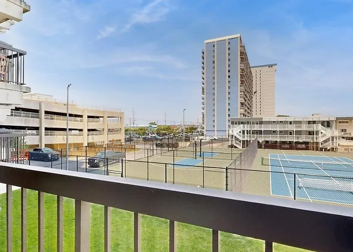 Oceanfront Escape With Pools Arcade & Access Ocean City