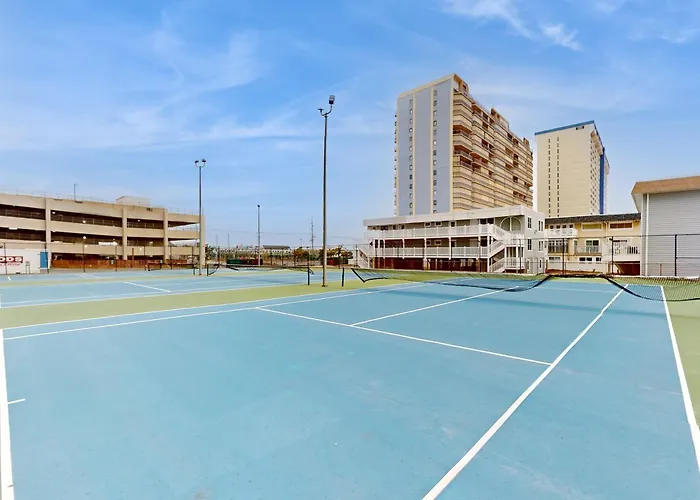 Oceanfront Escape With Pools Arcade & Access *