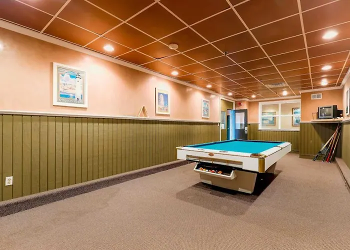 Oceanfront Escape With Pools Arcade & Access Holiday home Ocean City