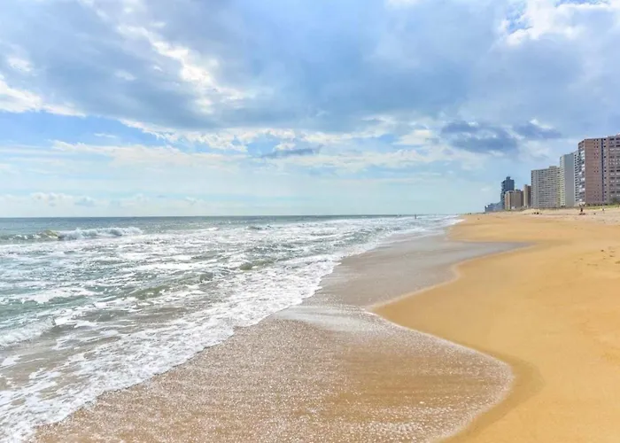 Oceanfront Escape With Pools Arcade & Access
